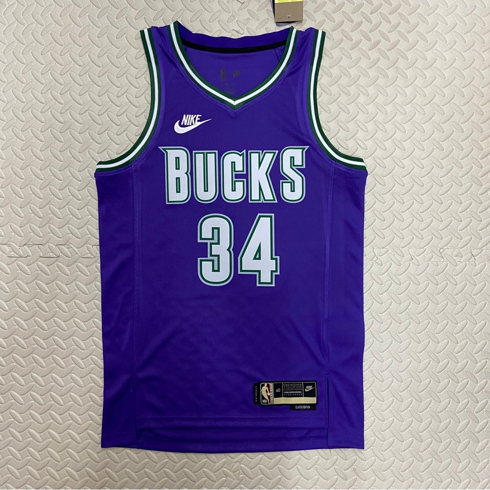 Giannis Antetokounmpo mens City edition jersey